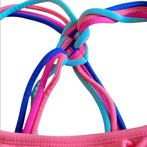 2 piece bikini , racer back to, Hawaiian print bottom. Size med. Pink & blue - Picture 4 of 7